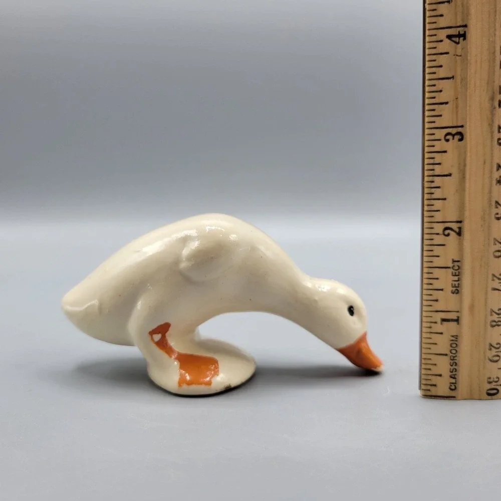 Pair Of Vintage Ceramic Duck Figurines With Orange Beaks & Feet 2